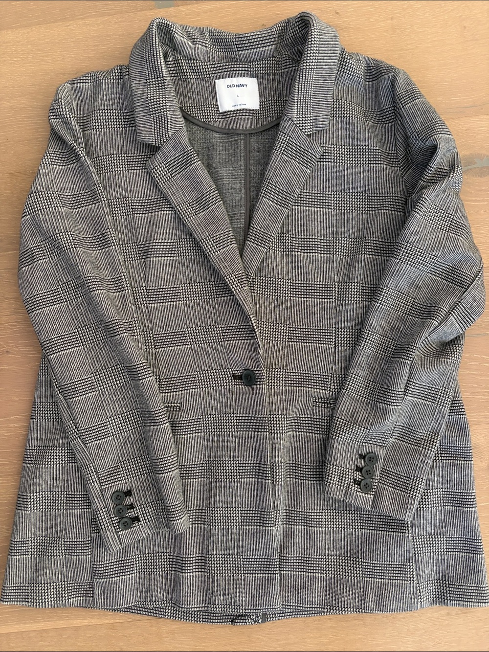 Old Navy Women’s Black and White Checkered Blazer. Soft and Stretchy .
